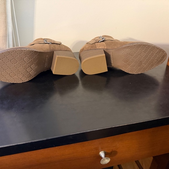 Taupe Ankle Boots Women’s size 6 - Picture 3 of 4